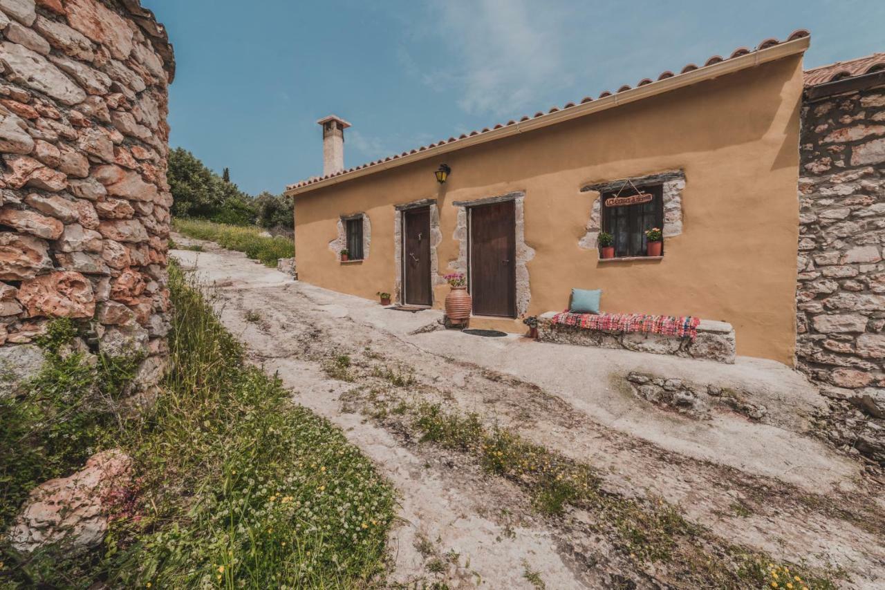 Gasthaus La Casa Di Nonna Koríthion Exterior foto