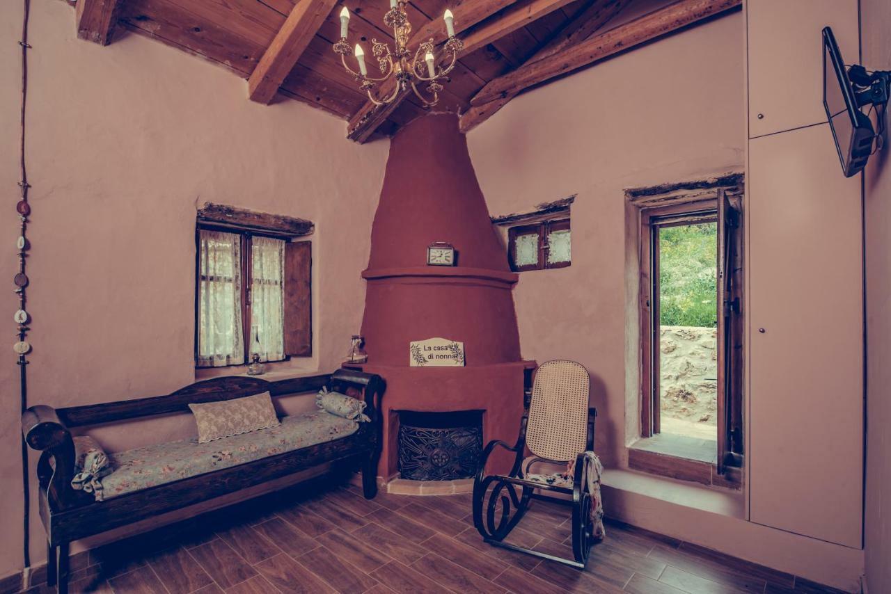 Gasthaus La Casa Di Nonna Koríthion Exterior foto